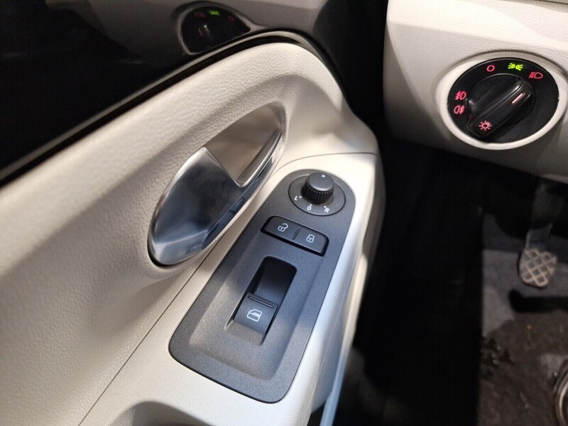 Volkswagen up! vaihtoauto