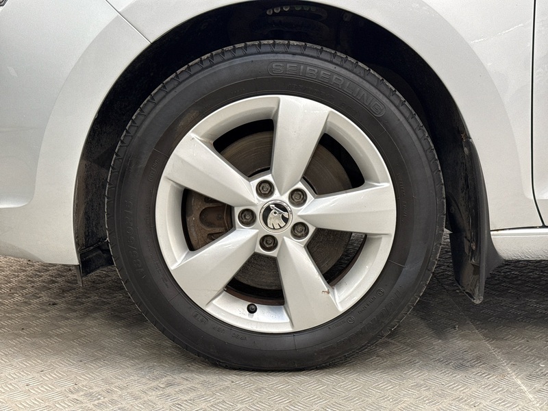 Skoda Rapid vaihtoauto