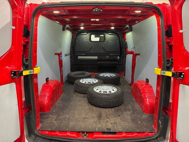 Ford Transit Custom vaihtoauto