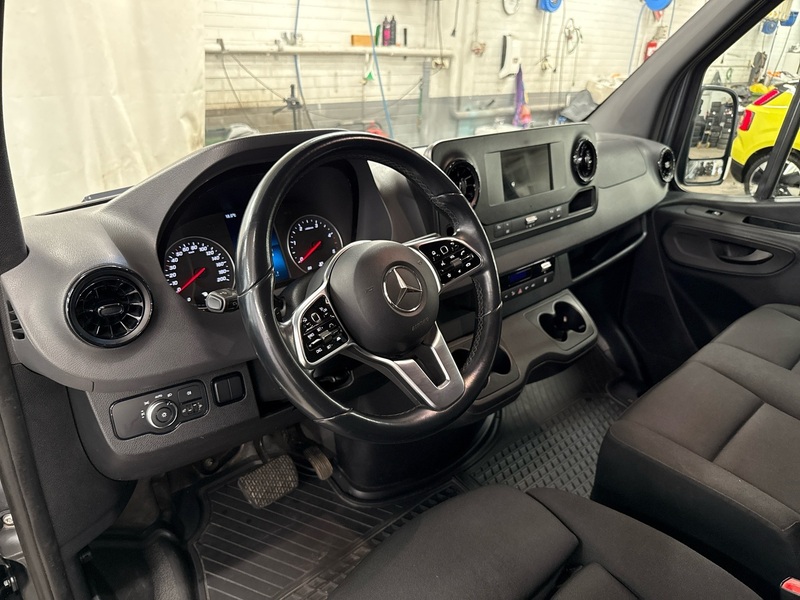 Mercedes-Benz Sprinter vaihtoauto