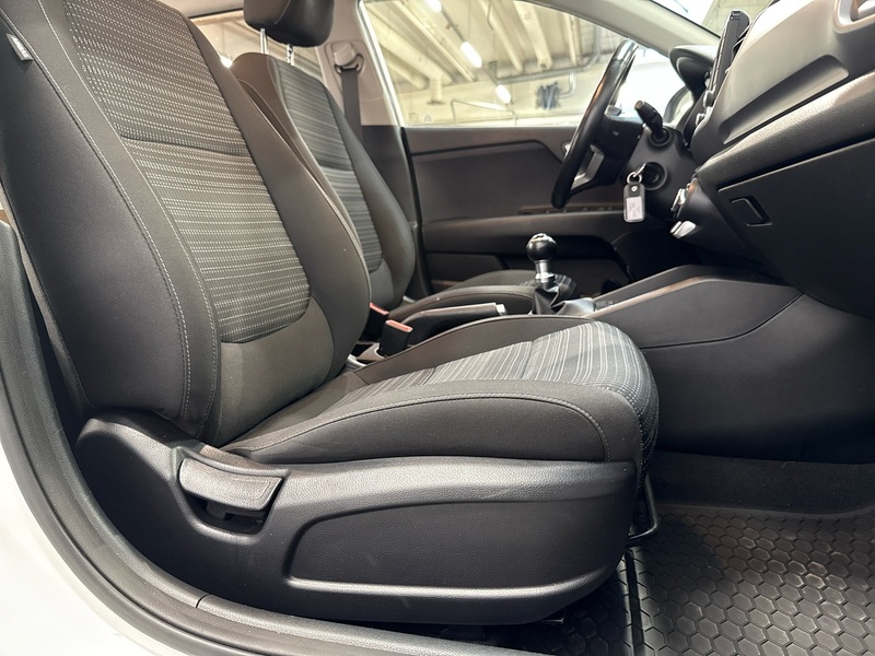 Kia Stonic vaihtoauto