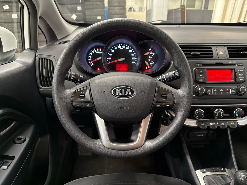 Kia Rio vaihtoauto