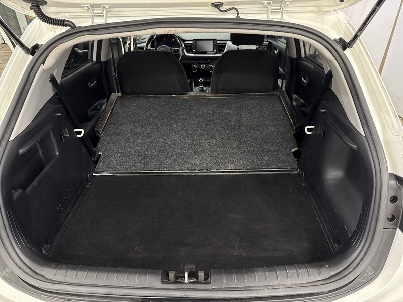 Kia Stonic vaihtoauto