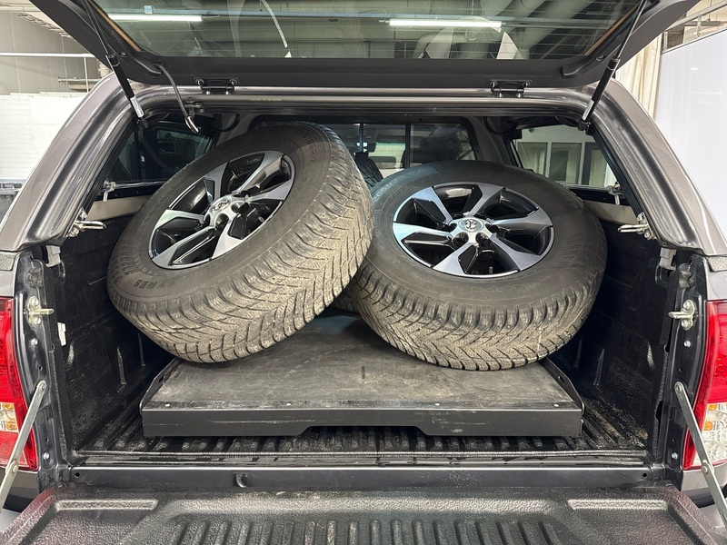 Toyota Hilux vaihtoauto