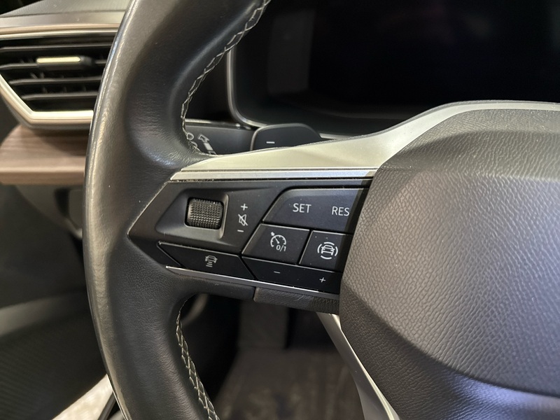 SEAT Leon Sportstourer vaihtoauto