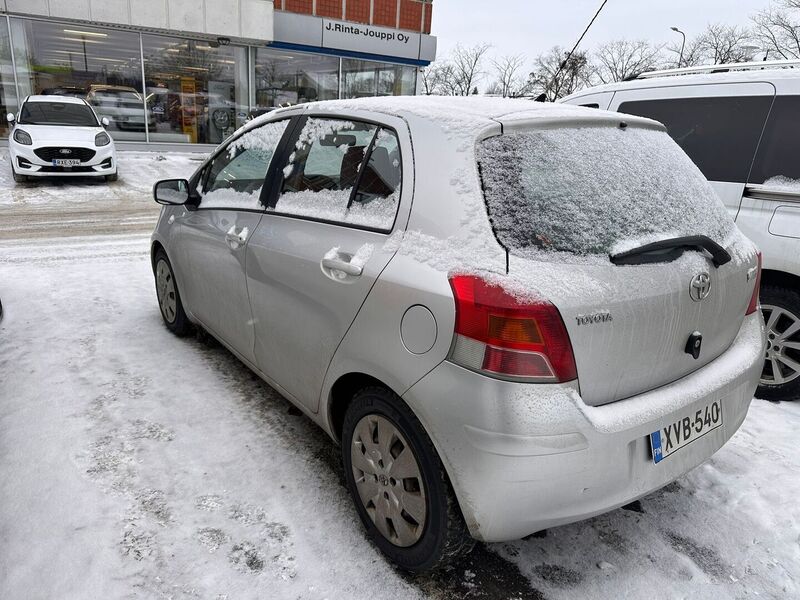 Toyota Yaris vaihtoauto