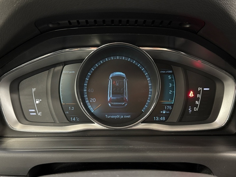 Volvo V70 vaihtoauto