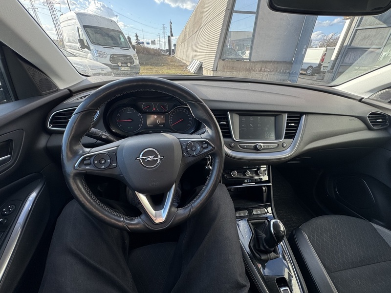 Opel Grandland X vaihtoauto