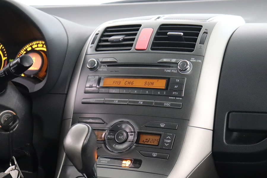 Toyota Auris vaihtoauto