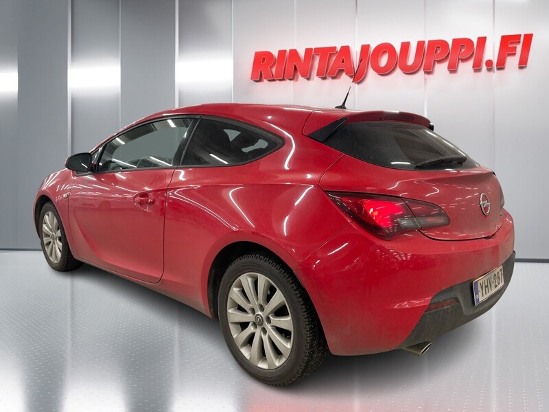 Opel Astra vaihtoauto