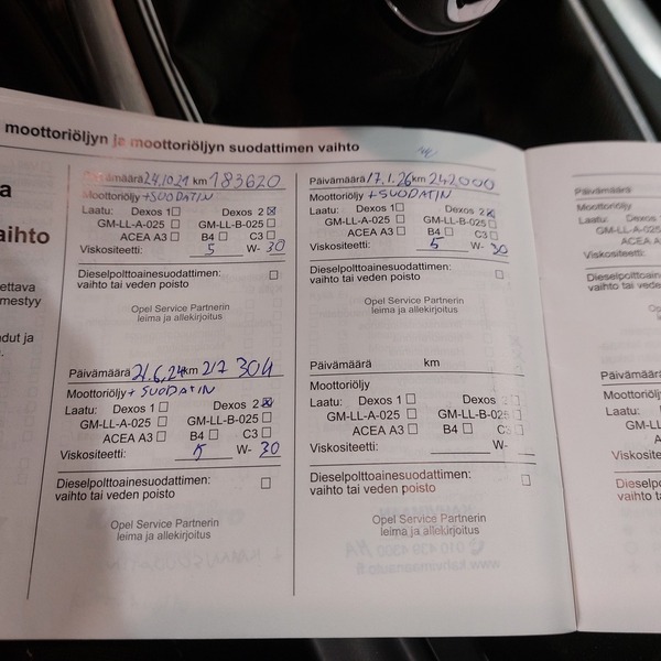 Opel Insignia vaihtoauto