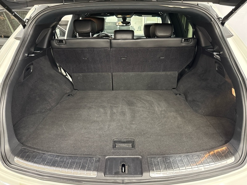 Infiniti FX30d vaihtoauto