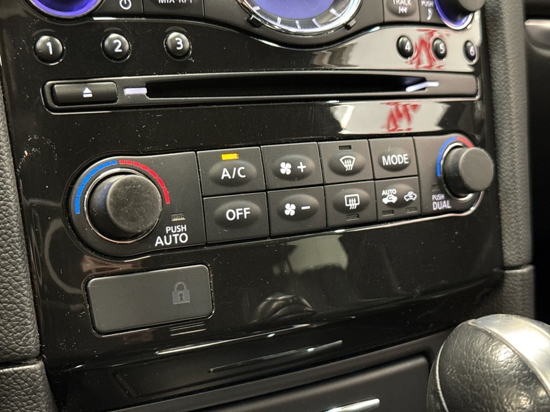 Infiniti FX30d vaihtoauto