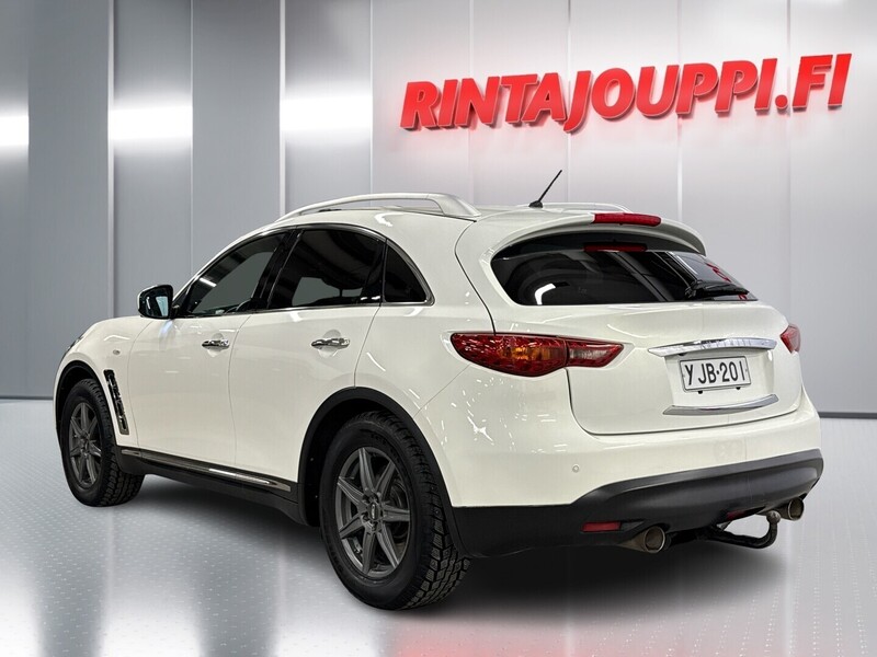 Infiniti FX30d vaihtoauto