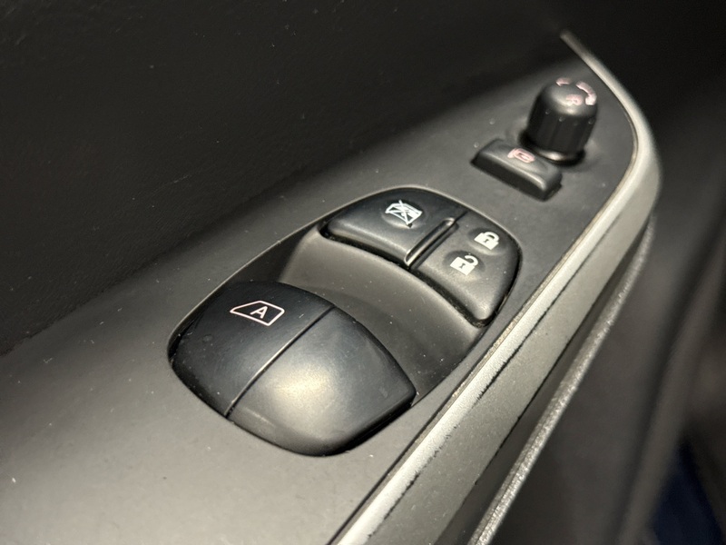 Nissan Navara vaihtoauto