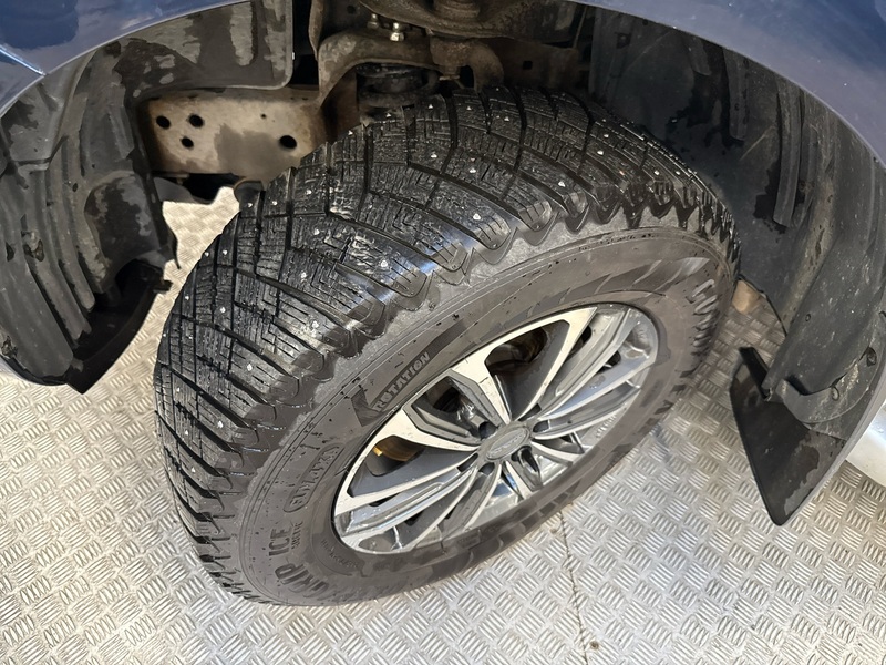 Nissan Navara vaihtoauto