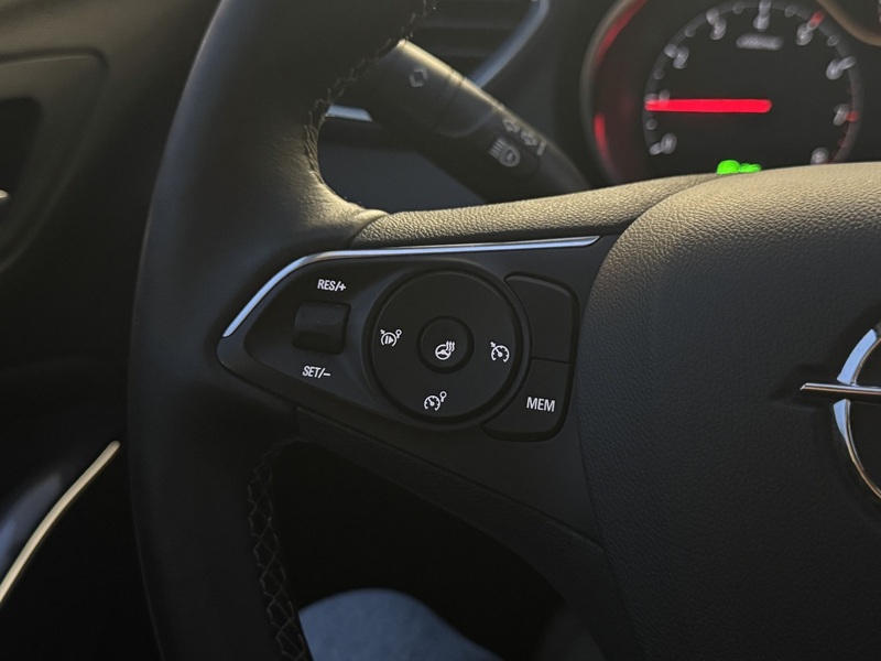 Opel Grandland X vaihtoauto