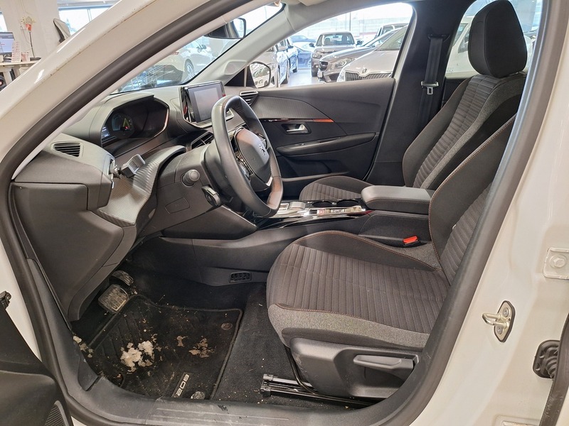 Peugeot e-208 vaihtoauto