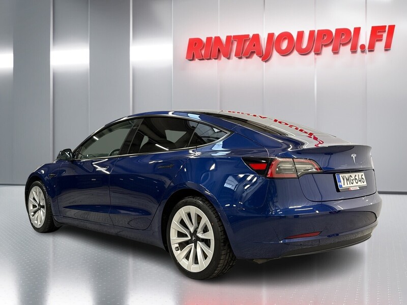 Tesla Model 3 vaihtoauto