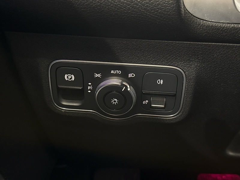 Mercedes-Benz EQB vaihtoauto