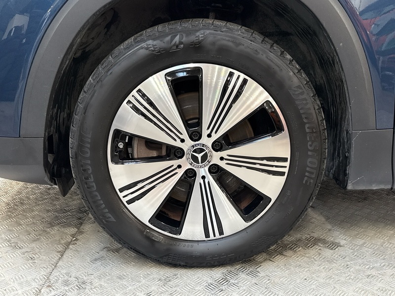 Mercedes-Benz EQB vaihtoauto