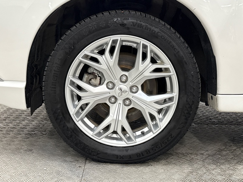 Mitsubishi Outlander PHEV vaihtoauto