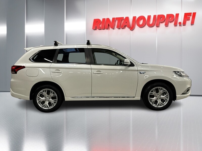 Mitsubishi Outlander PHEV vaihtoauto