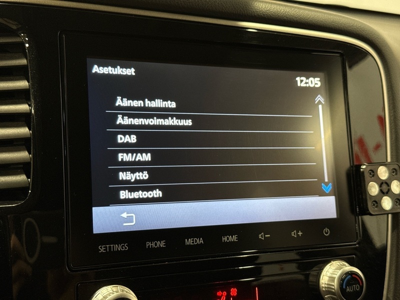 Mitsubishi Outlander PHEV vaihtoauto