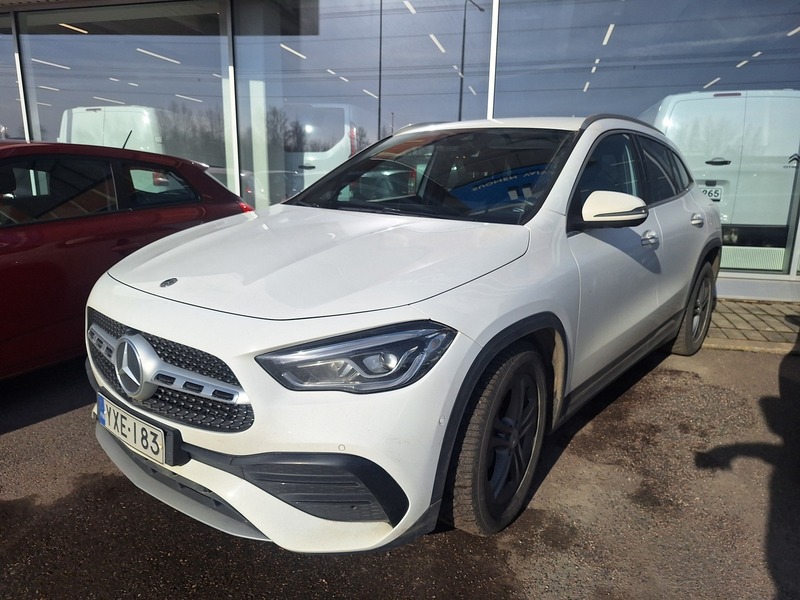 Mercedes-Benz GLA vaihtoauto