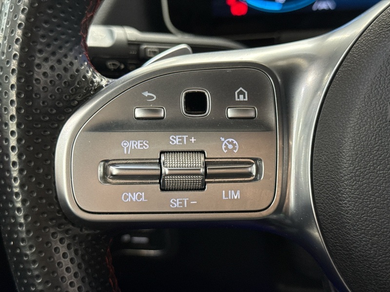 Mercedes-Benz GLA vaihtoauto