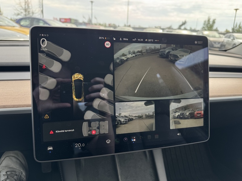 Tesla Model 3 vaihtoauto