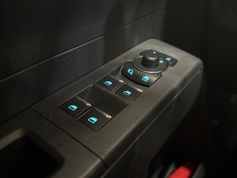 Ford Tourneo Courier vaihtoauto