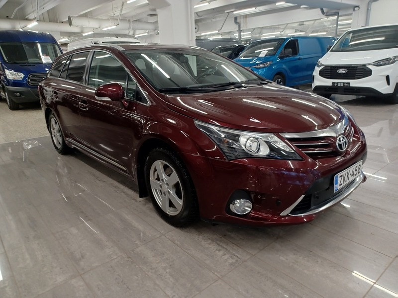 Toyota Avensis vaihtoauto
