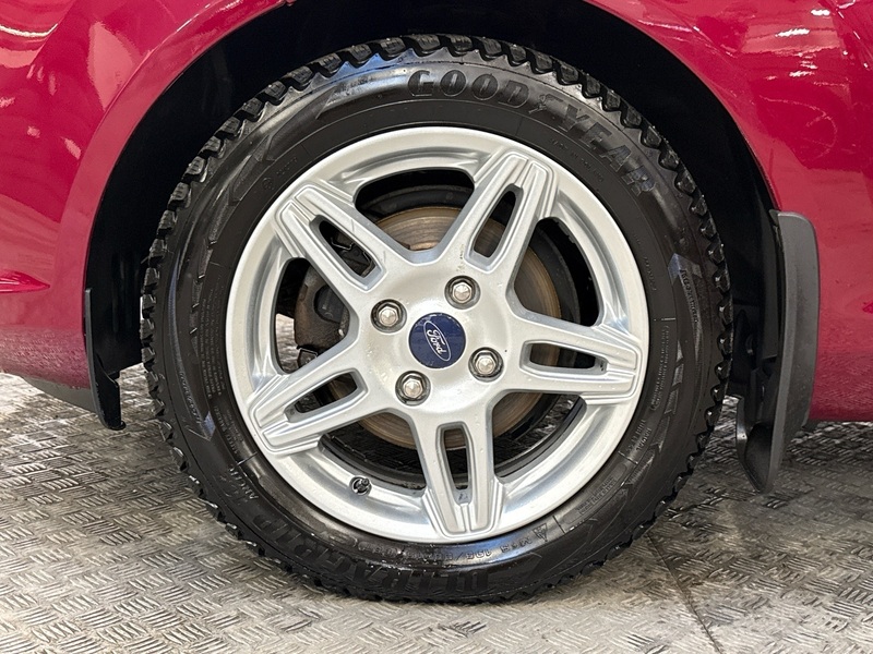 Ford Fiesta vaihtoauto