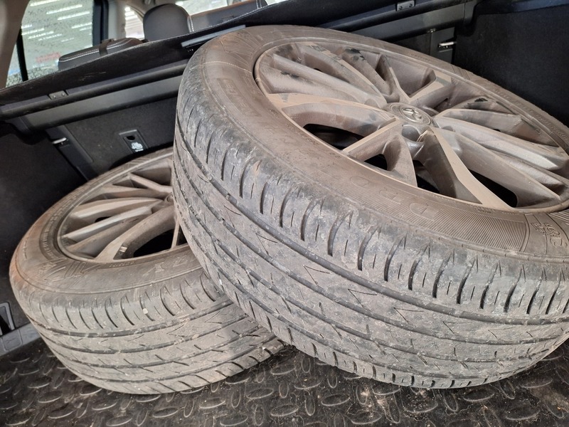 Toyota Avensis vaihtoauto