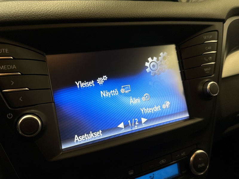 Toyota Avensis vaihtoauto