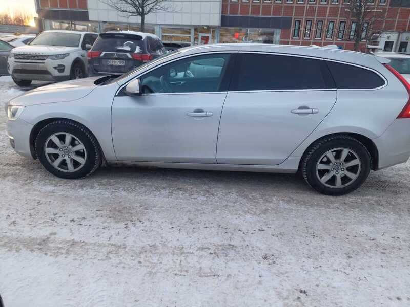 Volvo V60 vaihtoauto