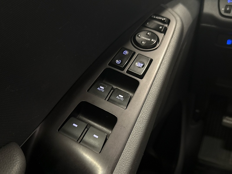 Hyundai IONIQ hybrid vaihtoauto