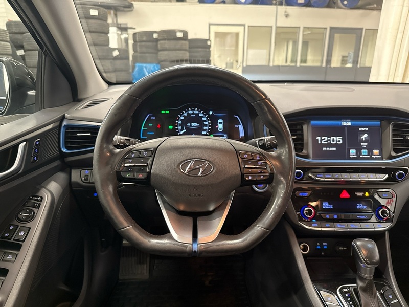 Hyundai IONIQ hybrid vaihtoauto
