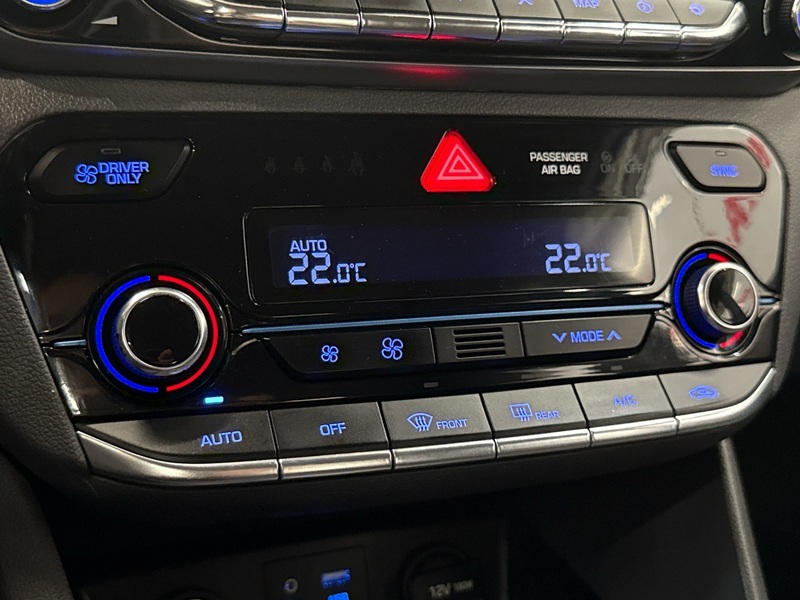 Hyundai IONIQ hybrid vaihtoauto