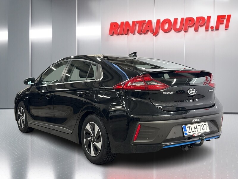 Hyundai IONIQ hybrid vaihtoauto