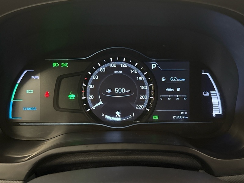 Hyundai IONIQ hybrid vaihtoauto