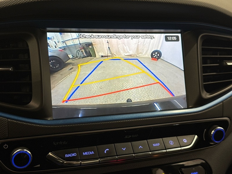 Hyundai IONIQ hybrid vaihtoauto