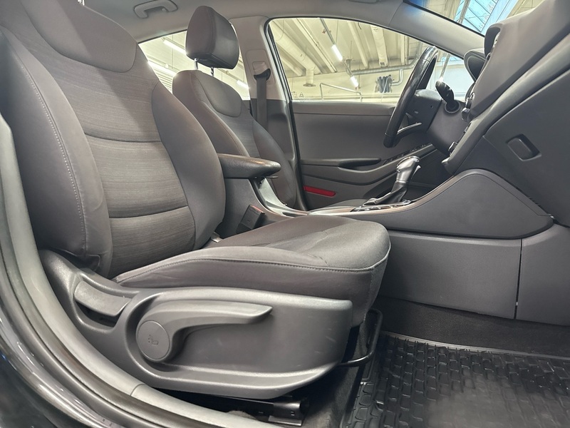 Hyundai IONIQ hybrid vaihtoauto