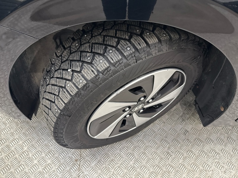 Hyundai IONIQ hybrid vaihtoauto