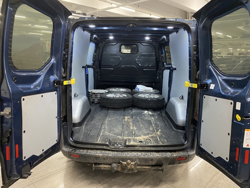 Ford Transit Custom vaihtoauto