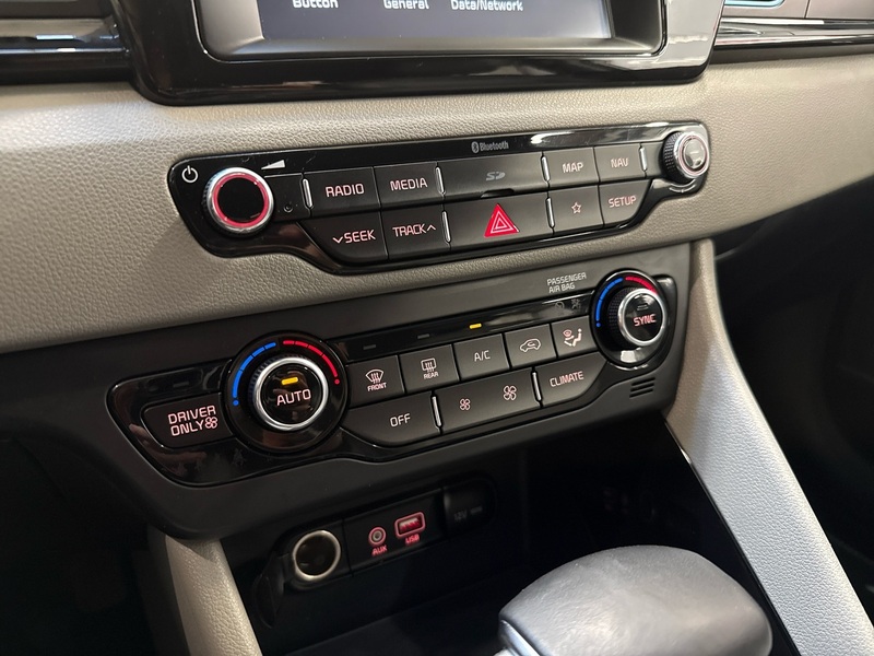 Kia Niro plug-in vaihtoauto