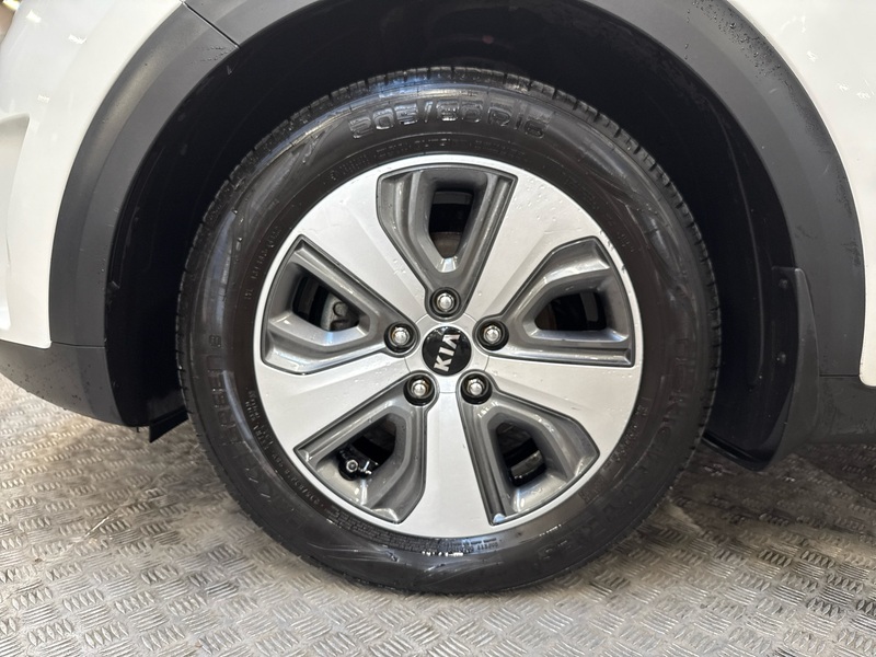 Kia Niro plug-in vaihtoauto