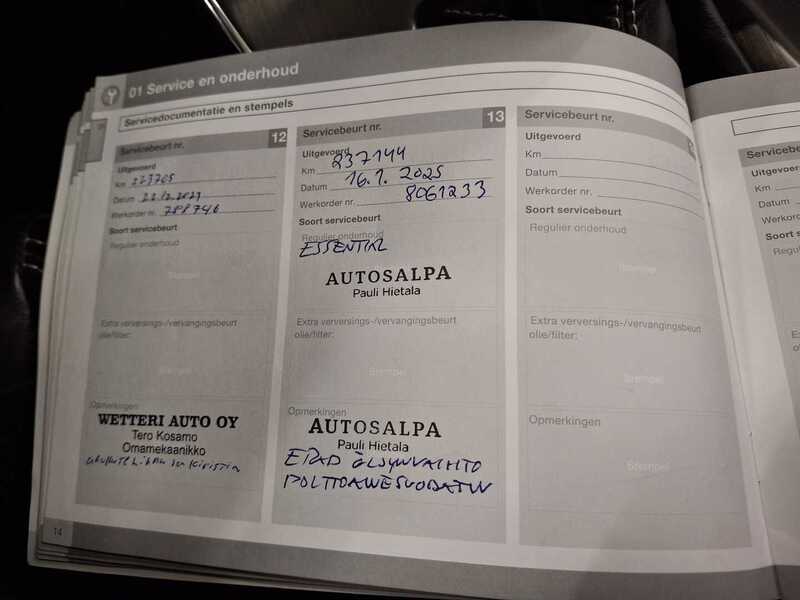 Volvo V60 vaihtoauto