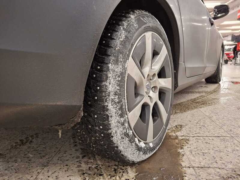 Volvo V60 vaihtoauto